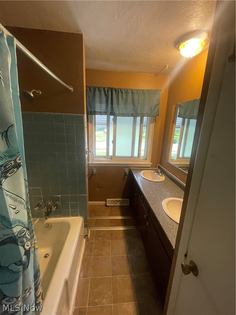 3778 Brainard Road Woodmere OH 44122