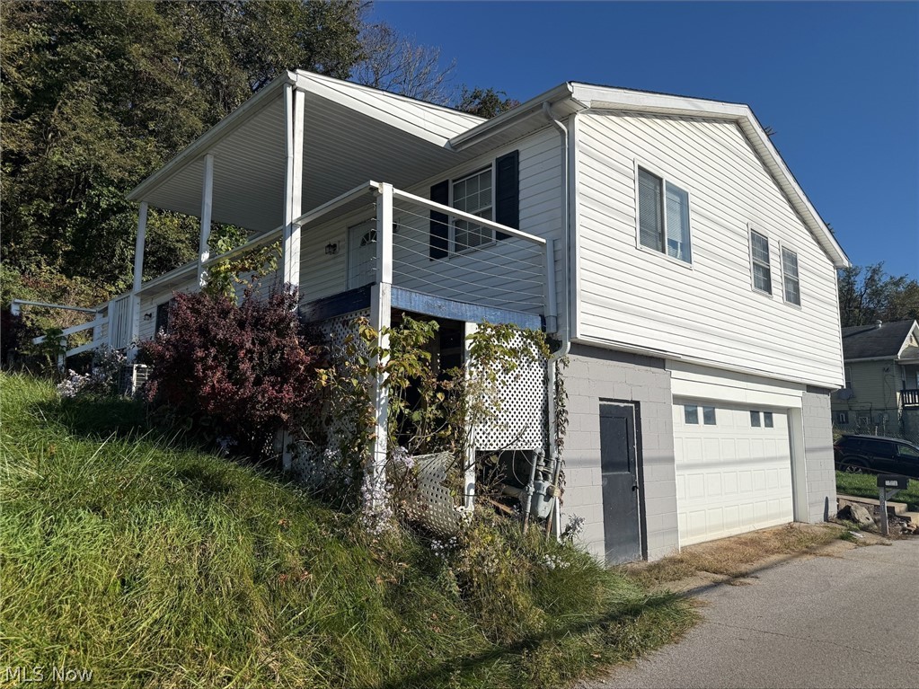 821 Woods Lane Martins Ferry OH 43935