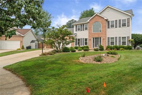 17118 Woodlawn Court Strongsville OH 44149