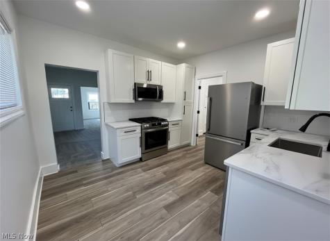 1309 W 87th Street Cleveland OH 44102