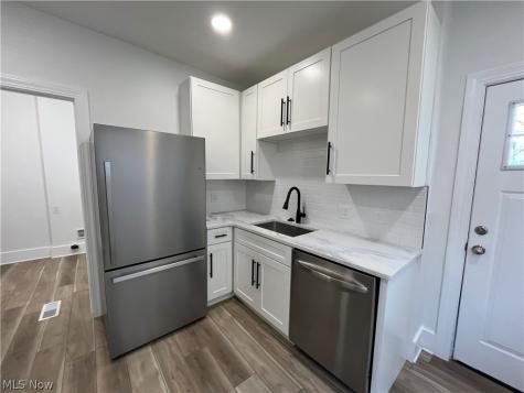 1309 W 87th Street Cleveland OH 44102