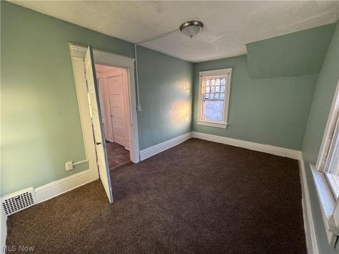117 Kent Court Akron OH 44305