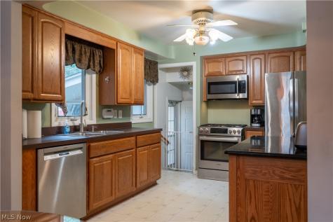 6300 Mandalay Drive Parma Heights OH 44130