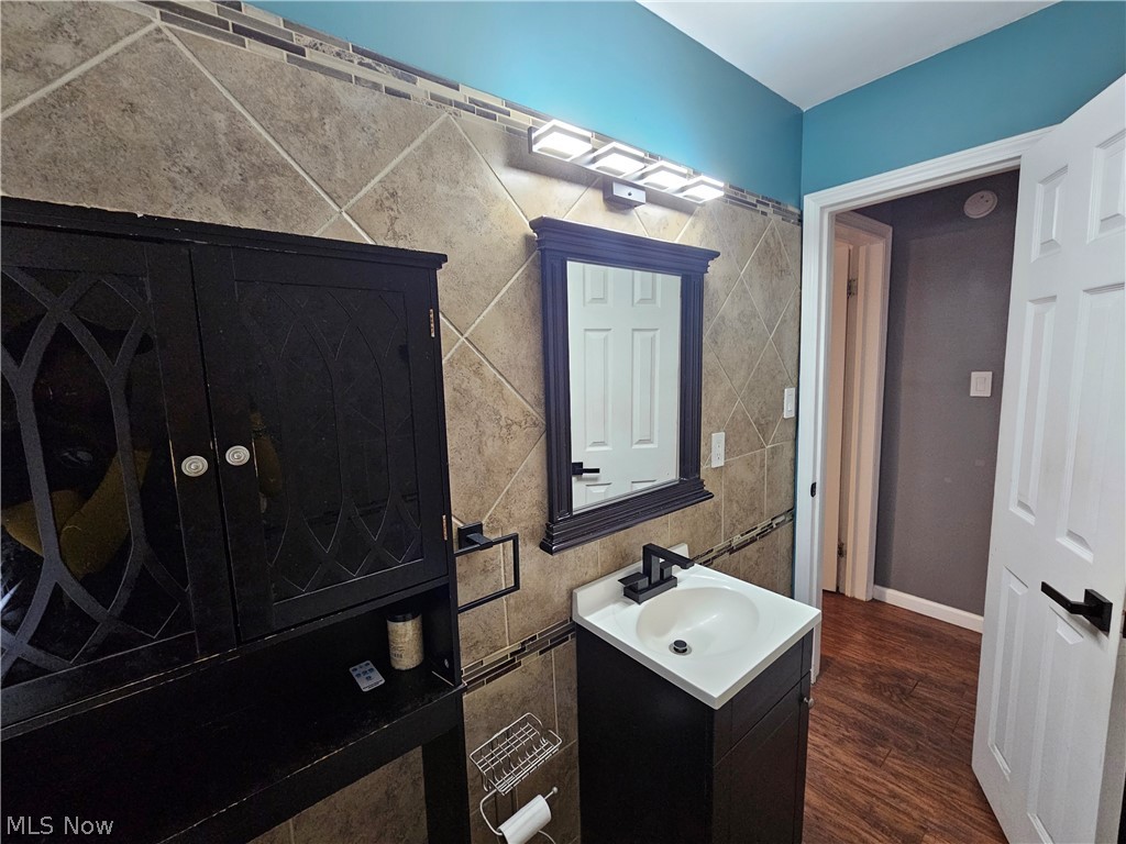 1368 Orlando Avenue Akron OH 44320
