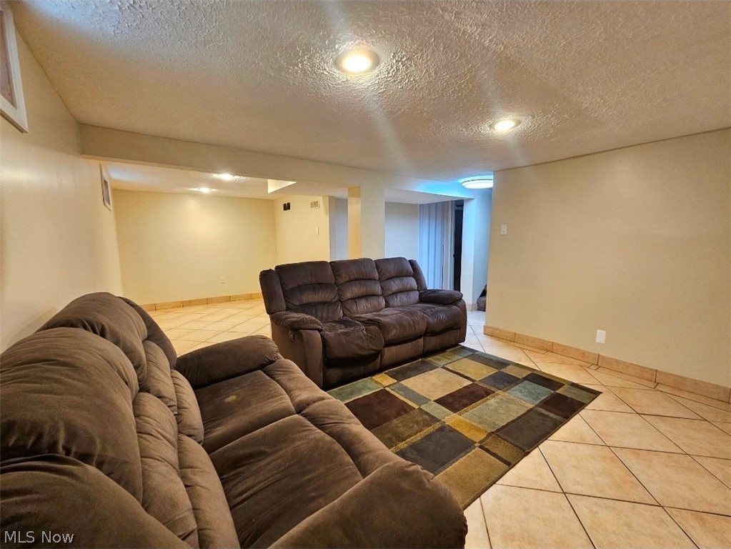 1368 Orlando Avenue Akron OH 44320