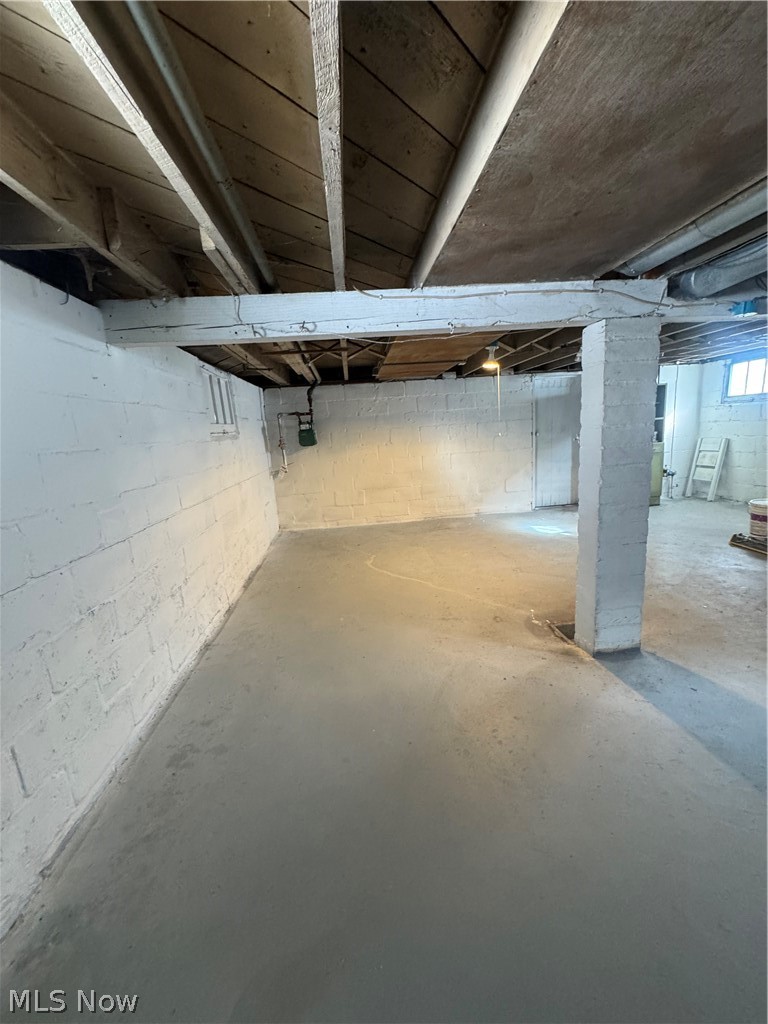 225 W Wood Street Lowellville OH 44436