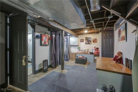 3385 W 94th Street Cleveland OH 44102