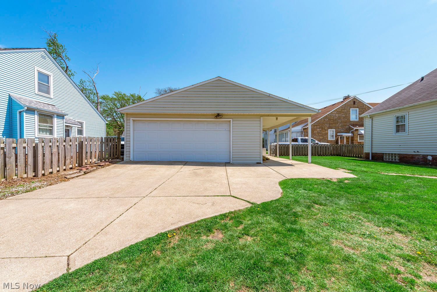 16716 Westdale Avenue Cleveland OH 44135