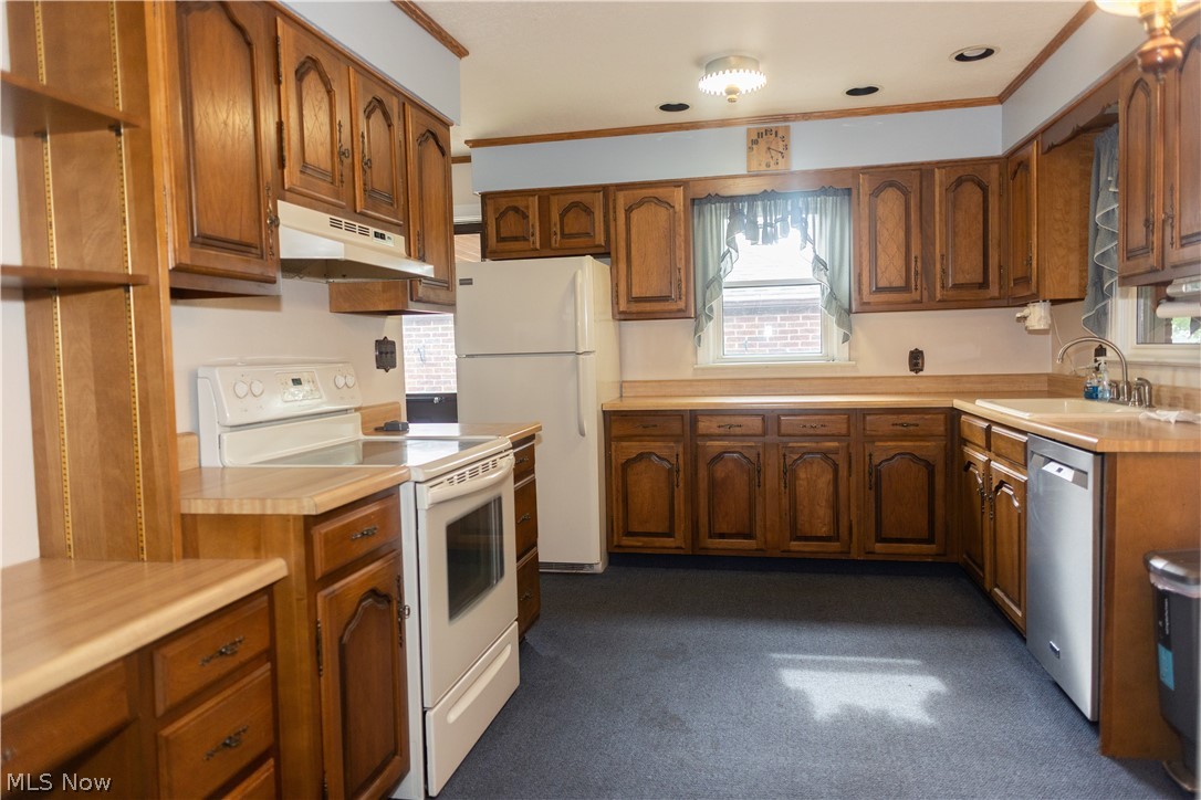 733 Miles Avenue SW Canton OH 44710