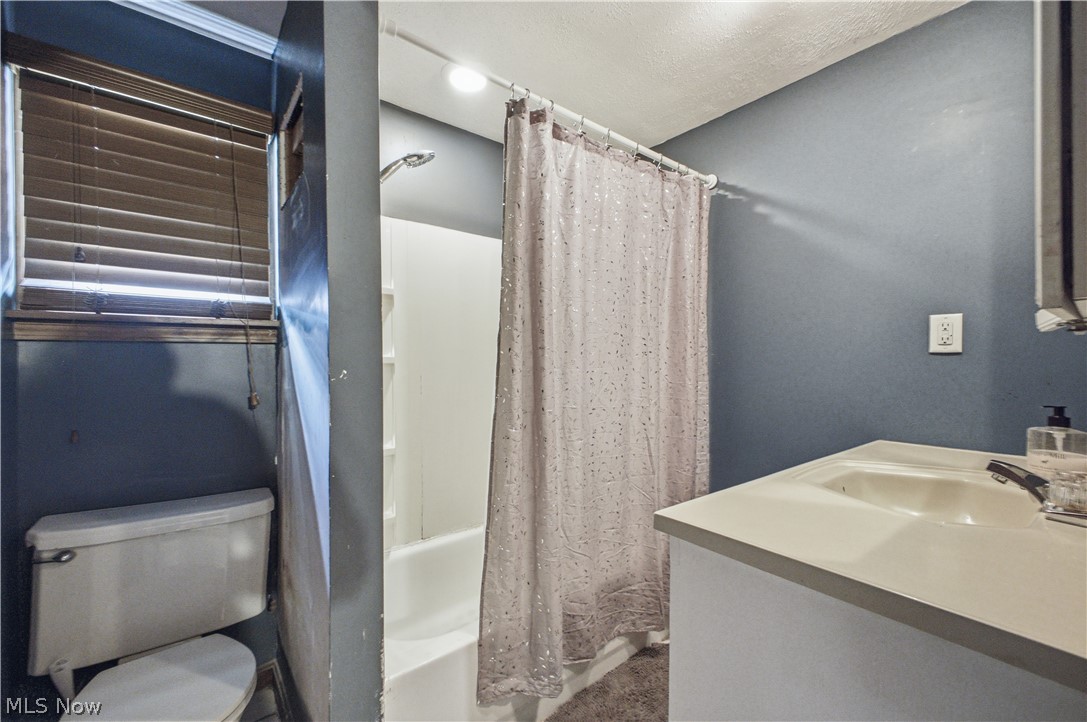 1828 Grandview Road Lake Milton OH 44429