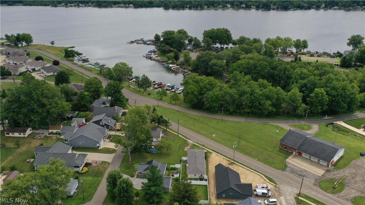1828 Grandview Road Lake Milton OH 44429