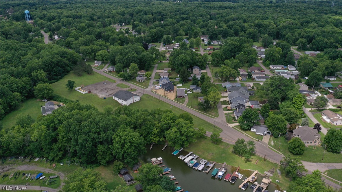 1828 Grandview Road Lake Milton OH 44429