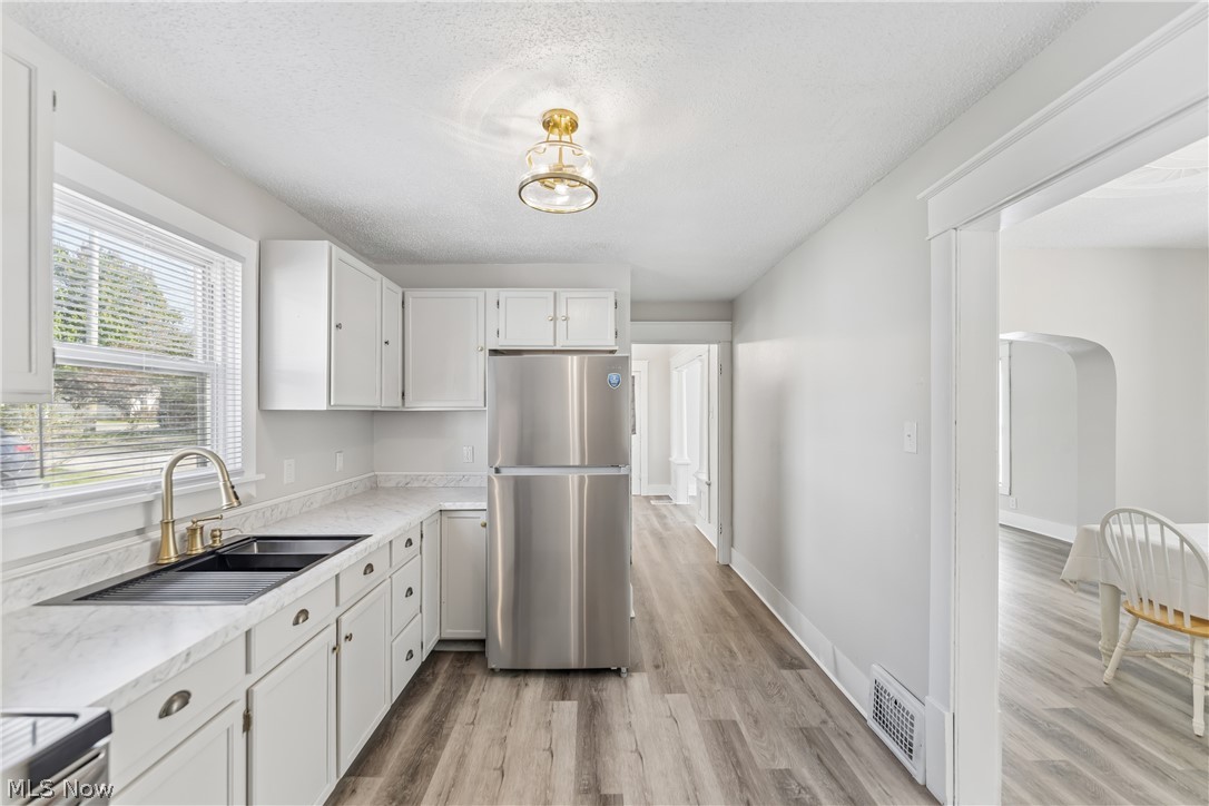 252 17th Street NW Barberton OH 44203