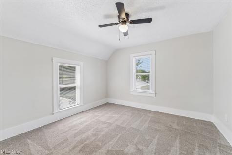 252 17th Street NW Barberton OH 44203
