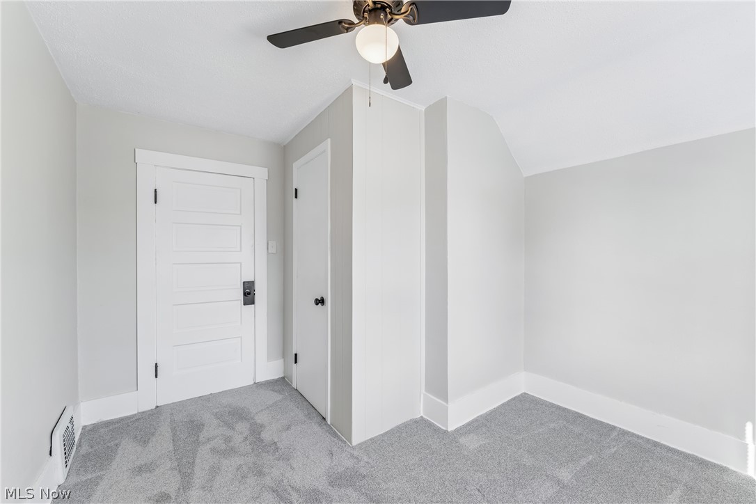 252 17th Street NW Barberton OH 44203