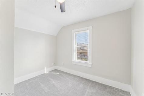 252 17th Street NW Barberton OH 44203