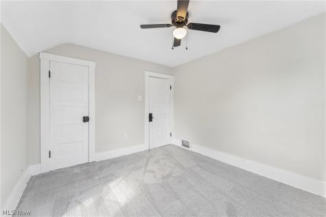 252 17th Street NW Barberton OH 44203