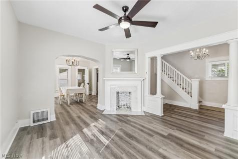 252 17th Street NW Barberton OH 44203