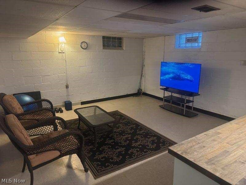 7287 Maplewood Road Parma OH 44130