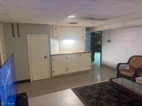 7287 Maplewood Road Parma OH 44130
