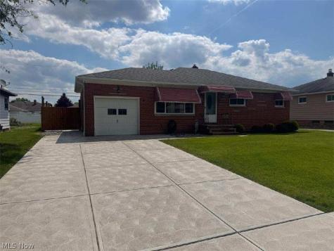 7287 Maplewood Road Parma OH 44130