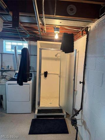 7287 Maplewood Road Parma OH 44130