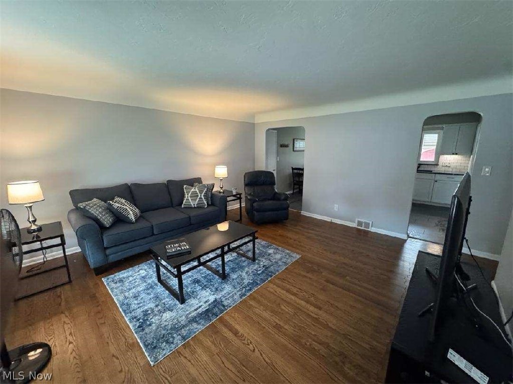 7287 Maplewood Road Parma OH 44130
