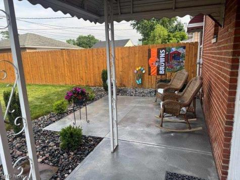 7287 Maplewood Road Parma OH 44130