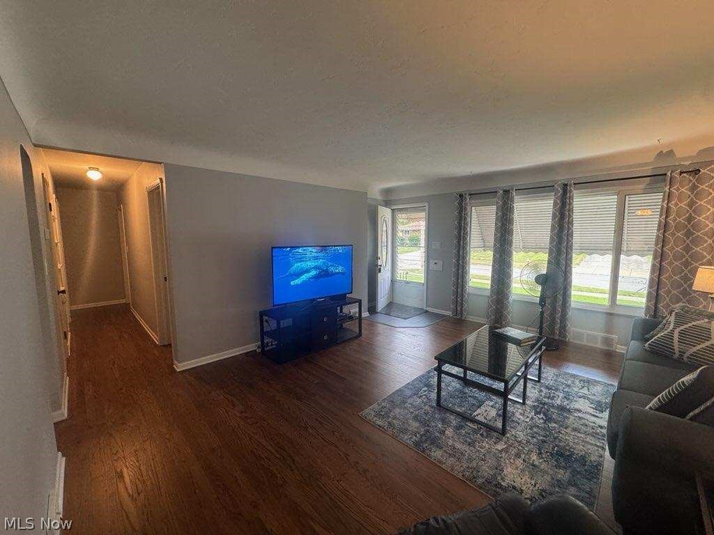 7287 Maplewood Road Parma OH 44130
