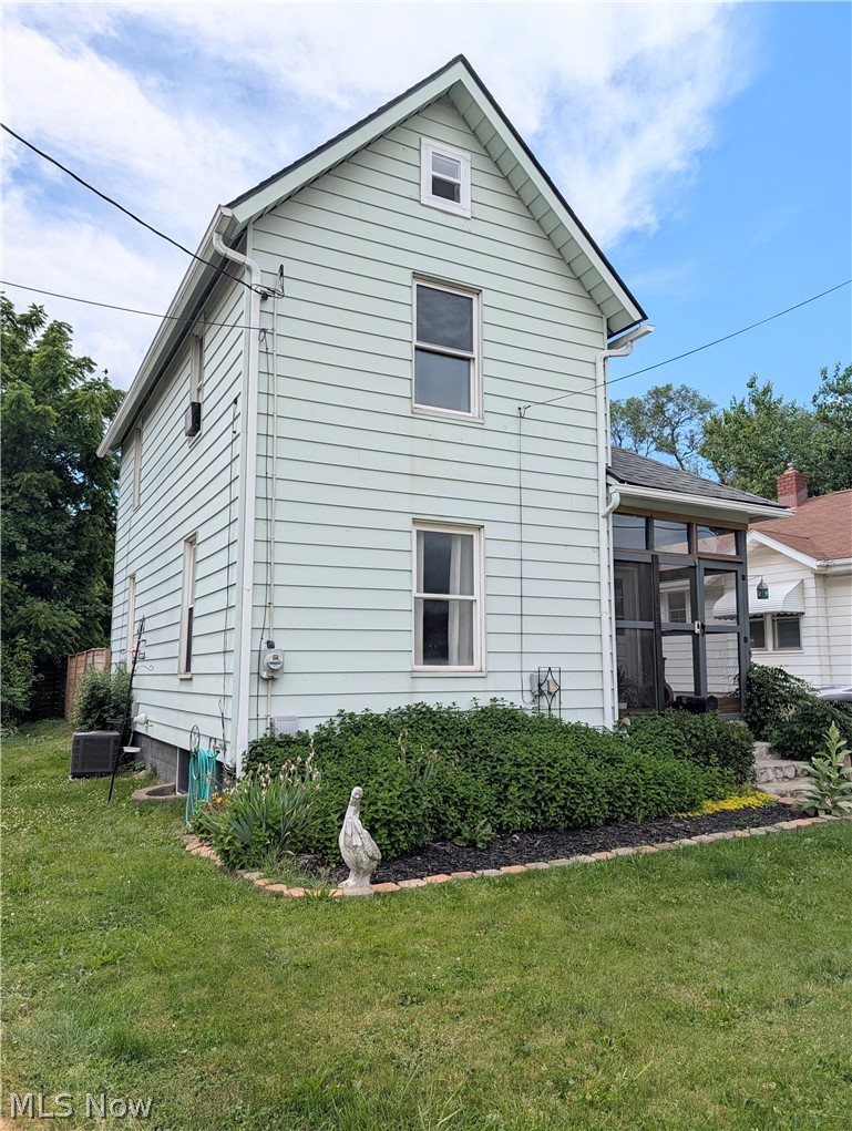 1633 Holland Court SW Canton OH 44706