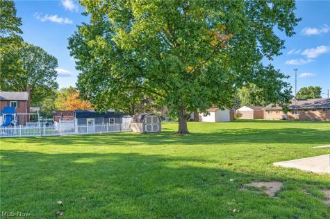 919 S Mill Street Louisville OH 44641