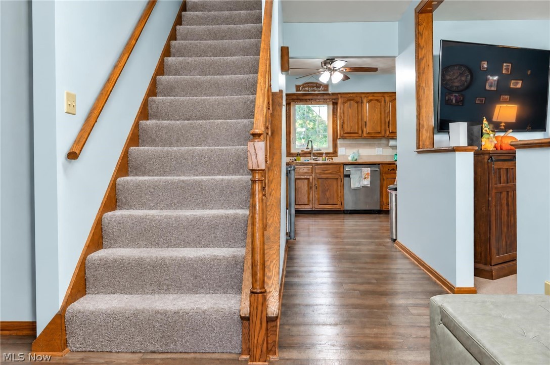 919 S Mill Street Louisville OH 44641