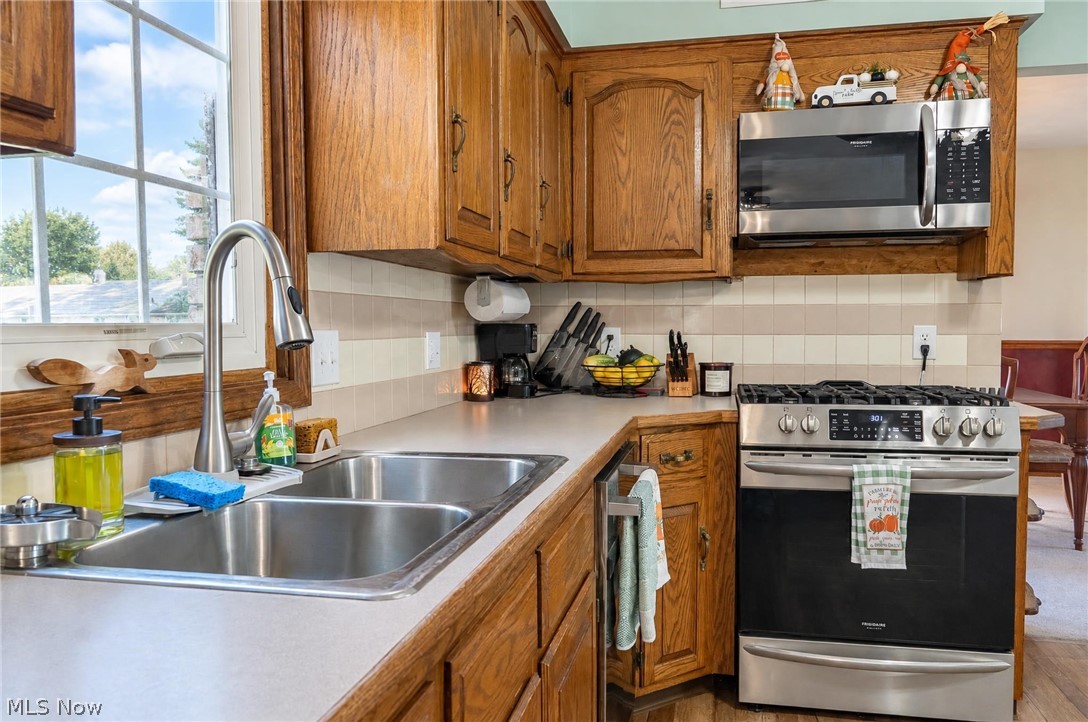 919 S Mill Street Louisville OH 44641