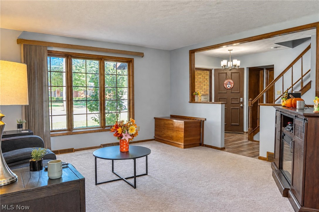 919 S Mill Street Louisville OH 44641