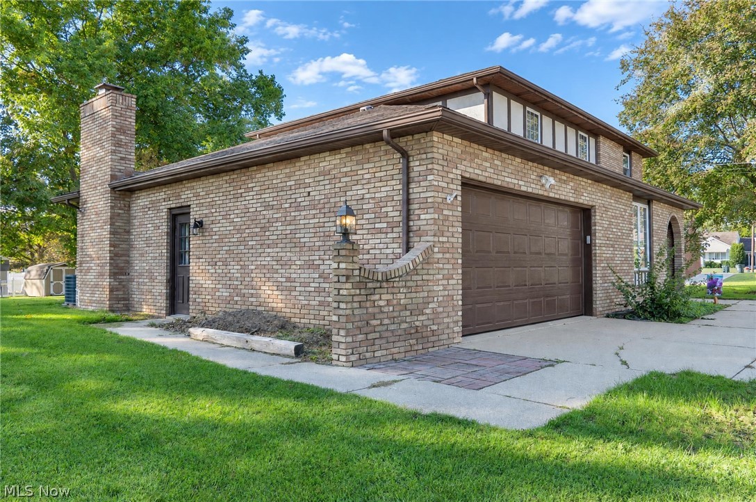 919 S Mill Street Louisville OH 44641