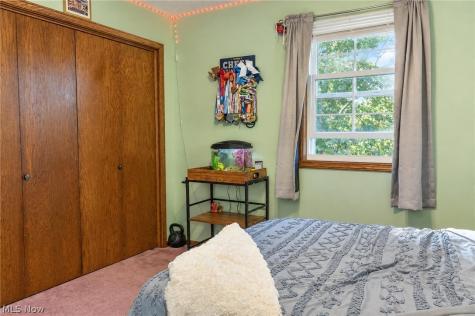 919 S Mill Street Louisville OH 44641