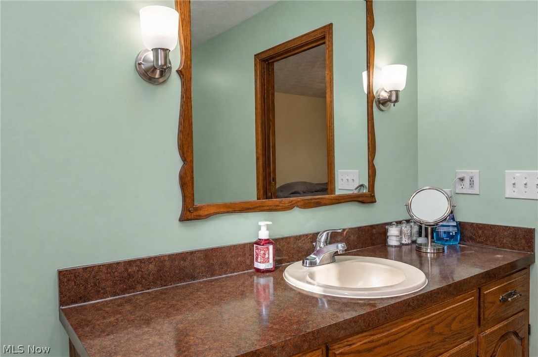 919 S Mill Street Louisville OH 44641