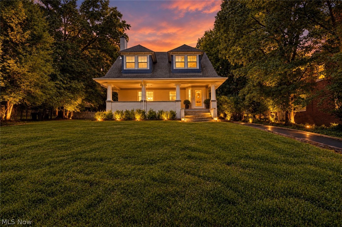 3186 Oak Road Cleveland Heights OH 44118