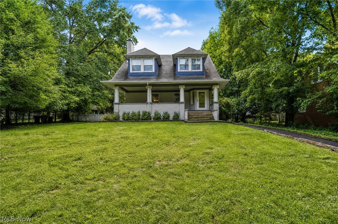 3186 Oak Road Cleveland Heights OH 44118