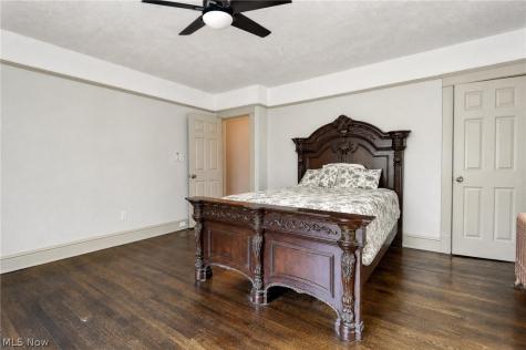 3186 Oak Road Cleveland Heights OH 44118