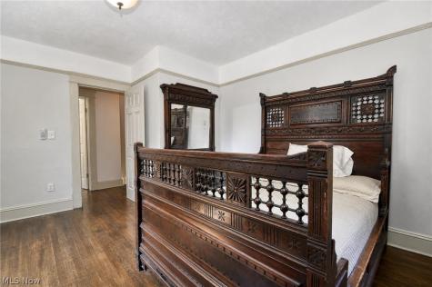 3186 Oak Road Cleveland Heights OH 44118
