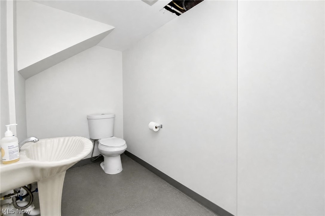 3186 Oak Road Cleveland Heights OH 44118
