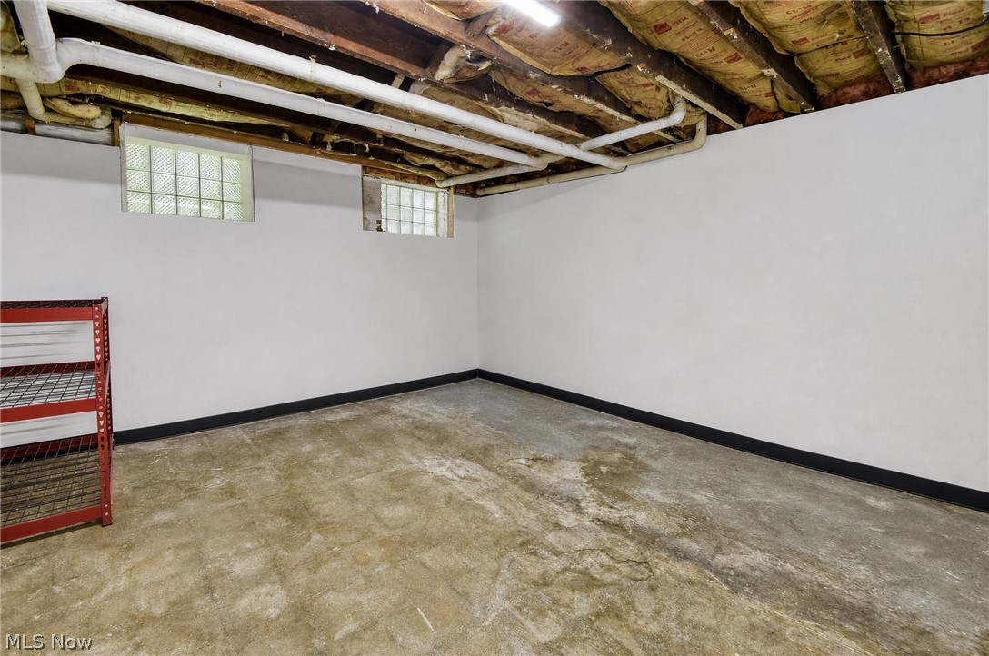 3186 Oak Road Cleveland Heights OH 44118