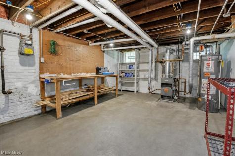 3186 Oak Road Cleveland Heights OH 44118