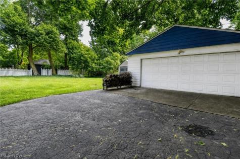 3186 Oak Road Cleveland Heights OH 44118