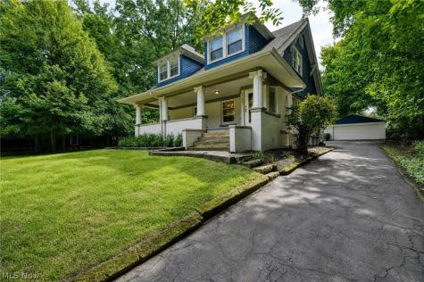 3186 Oak Road Cleveland Heights OH 44118