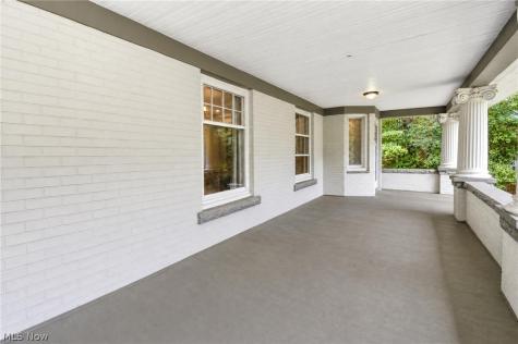 3186 Oak Road Cleveland Heights OH 44118