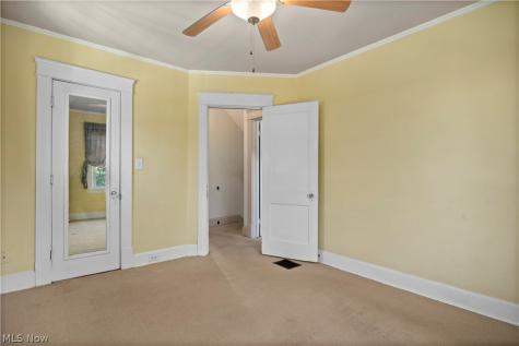 1197 Cranford Avenue Lakewood OH 44107