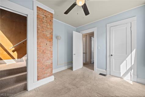 1197 Cranford Avenue Lakewood OH 44107