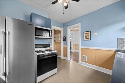 1197 Cranford Avenue Lakewood OH 44107